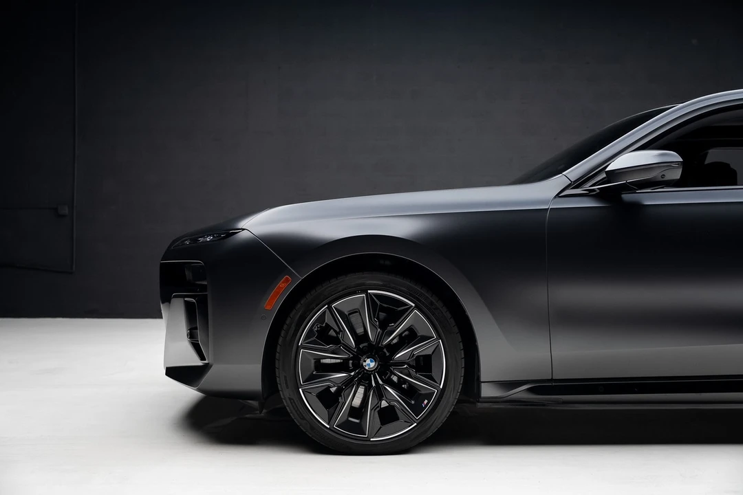 2023 BMW G70 7 Series - Image 17 of 21