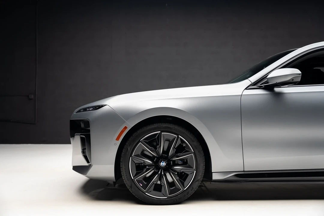 2023 BMW G70 7 Series - Image 18 of 21