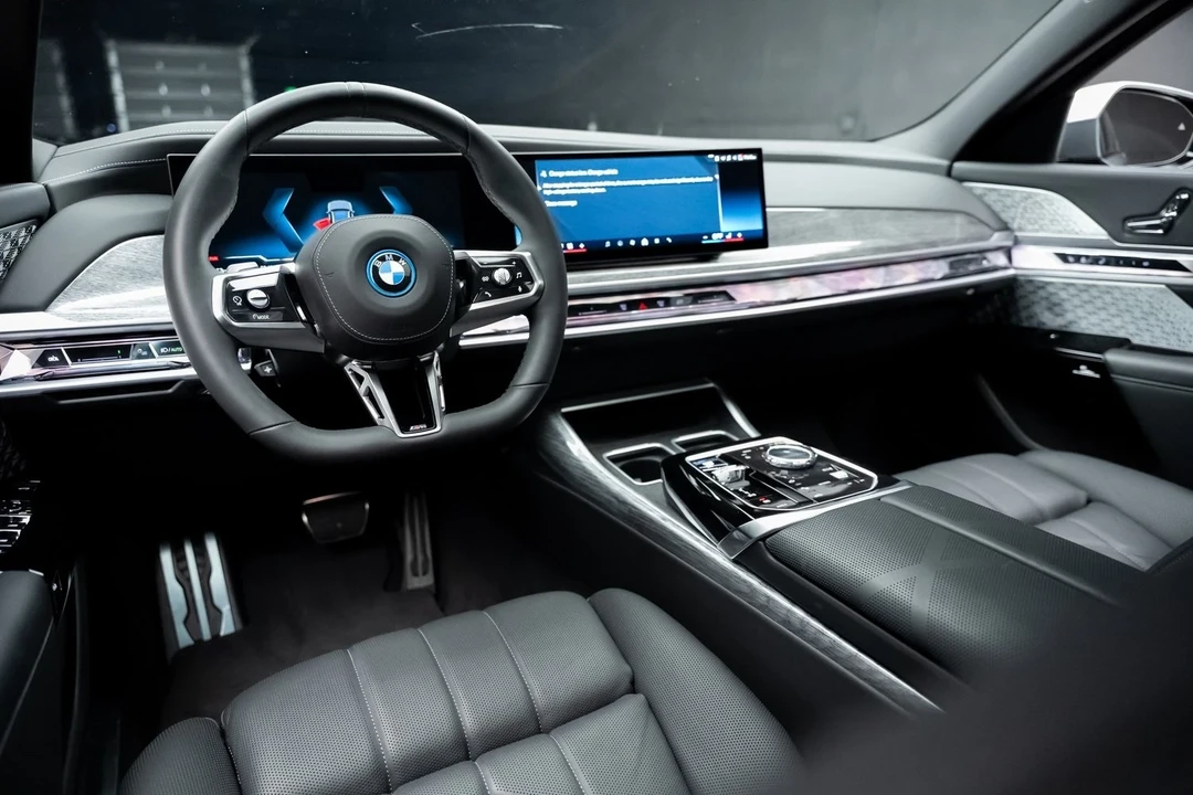 2023 BMW G70 7 Series - Image 3 of 12