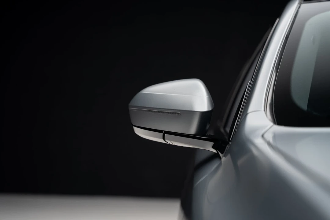 2023 BMW G70 7 Series - Image 14 of 21