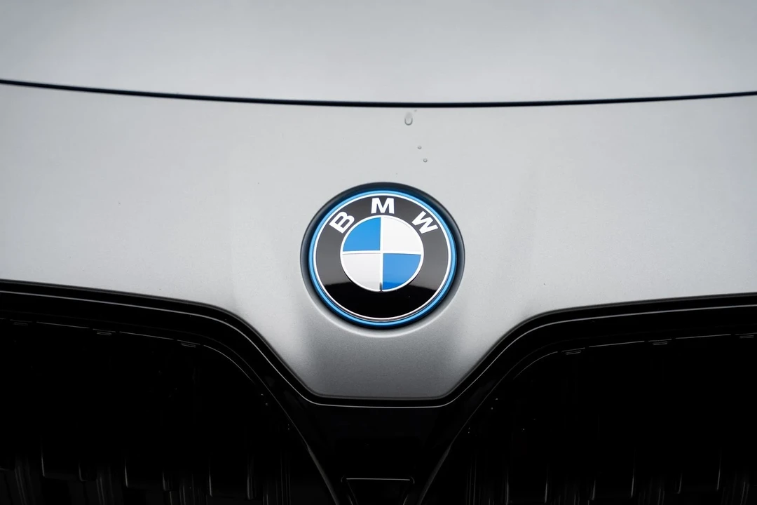 2023 BMW G70 7 Series - Image 13 of 21