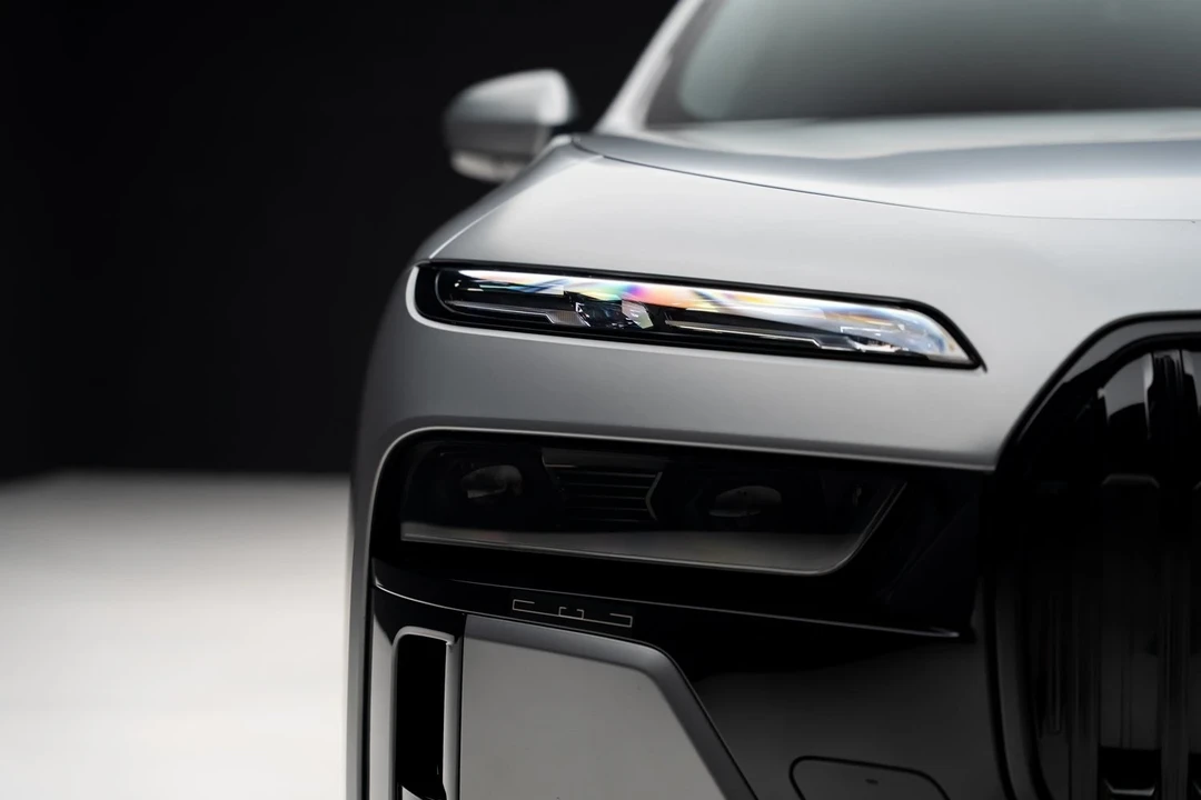 2023 BMW G70 7 Series - Image 9 of 12