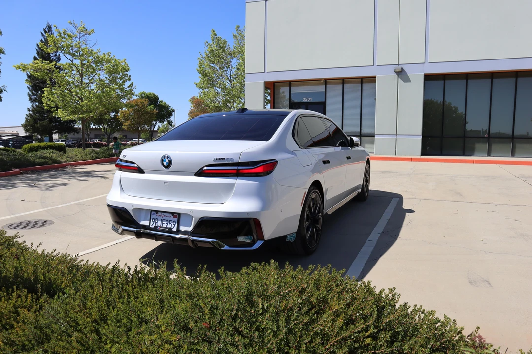 2023 BMW G70 7 Series - Image 18 of 31