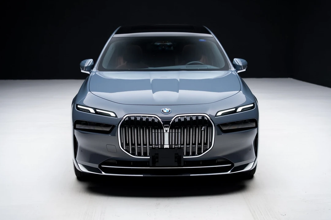2023 BMW G70 7 Series - Image 6 of 12