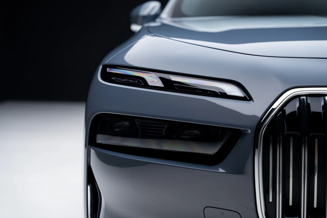 2023 BMW G70 7 Series - Image 9 of 12