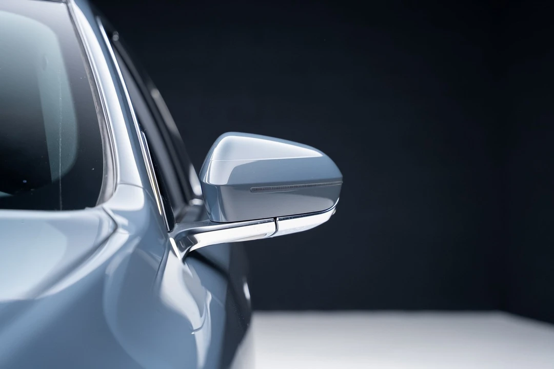 2023 BMW G70 7 Series - Image 16 of 21