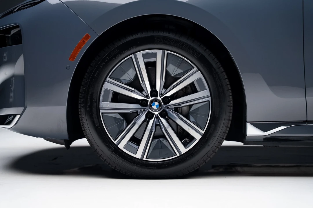 2023 BMW G70 7 Series - Image 20 of 21