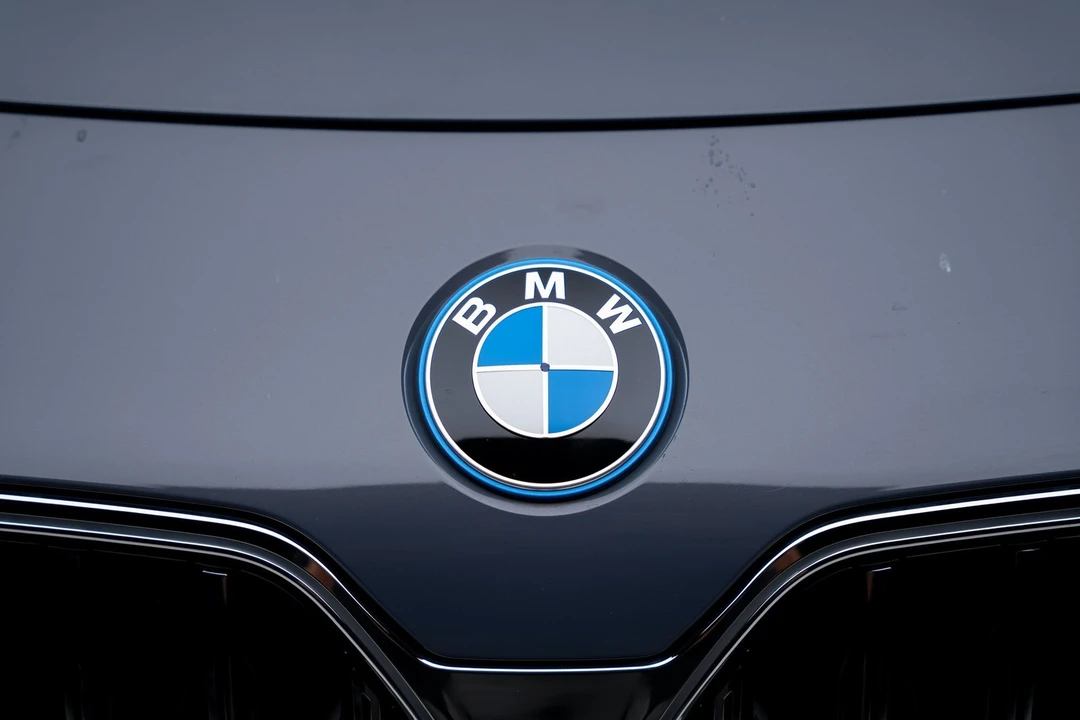2023 BMW G70 7 Series - Image 13 of 21