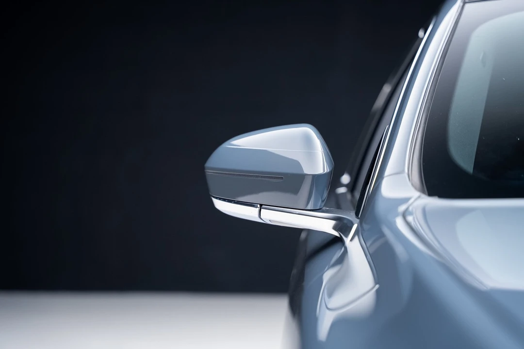 2023 BMW G70 7 Series - Image 15 of 21