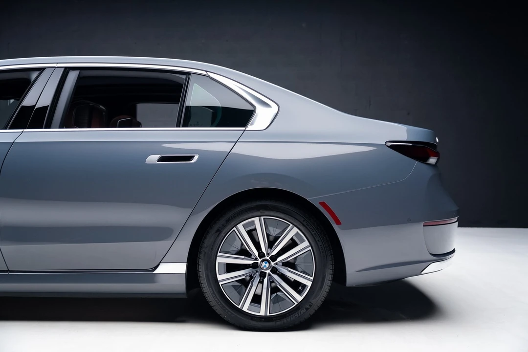2023 BMW G70 7 Series - Image 21 of 21