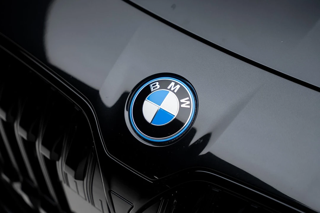 2023 BMW G70 7 Series - Image 14 of 21