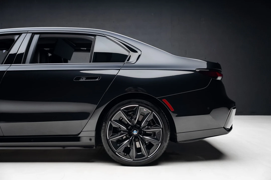 2023 BMW G70 7 Series - Image 21 of 21