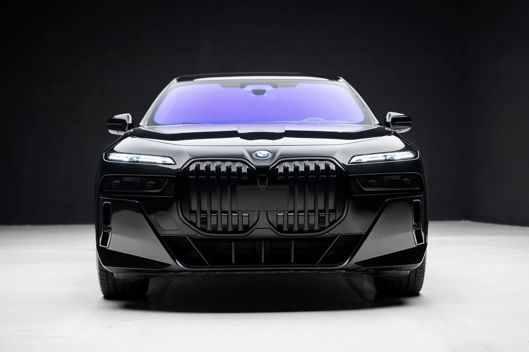 2023 BMW G70 7 Series - Image 9 of 21