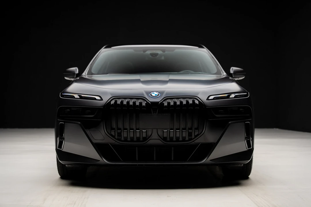 2023 BMW G70 7 Series - Image 7 of 21