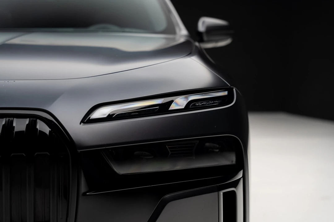 2023 BMW G70 7 Series - Image 9 of 12