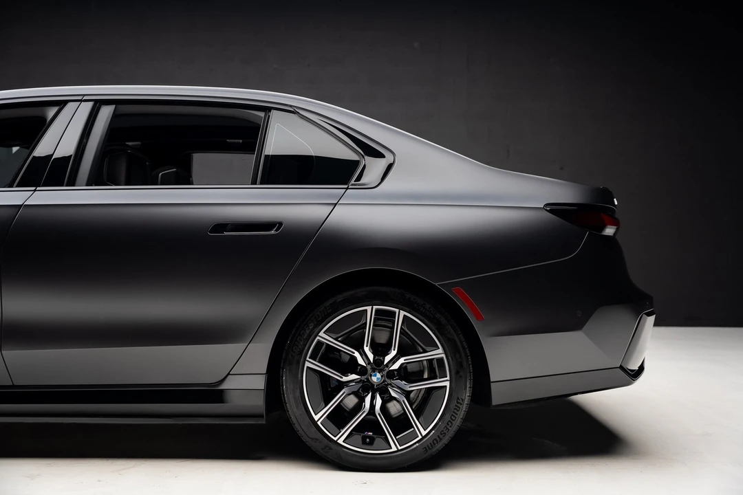 2023 BMW G70 7 Series - Image 19 of 21