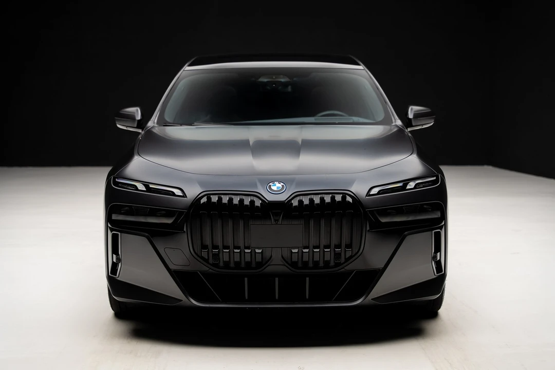 2023 BMW G70 7 Series - Image 6 of 12