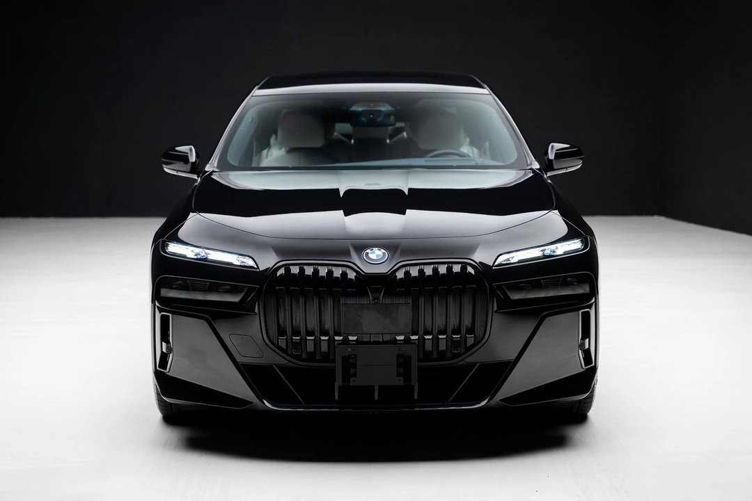 2023 BMW G70 7 Series - Image 6 of 21