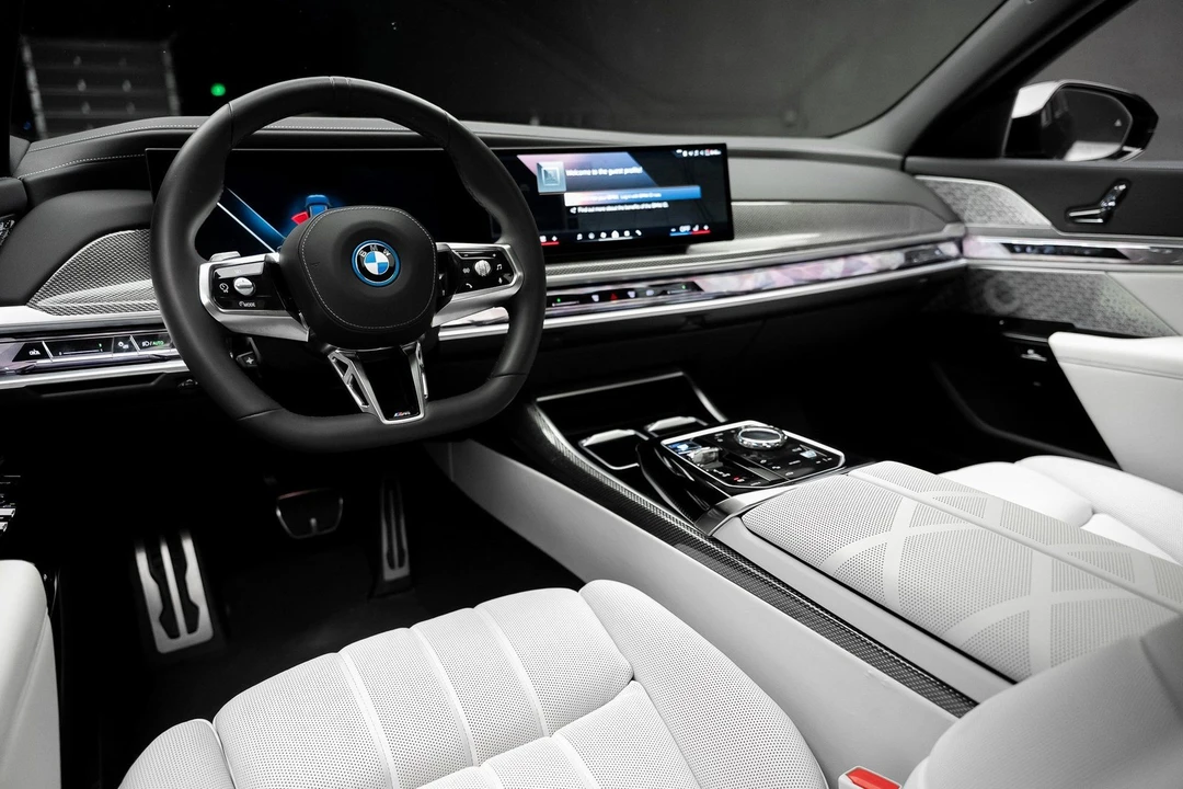 2023 BMW G70 7 Series - Image 2 of 21