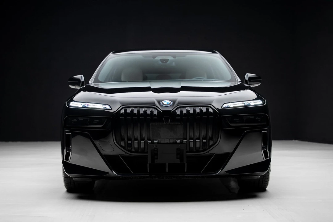 2023 BMW G70 7 Series - Image 7 of 21