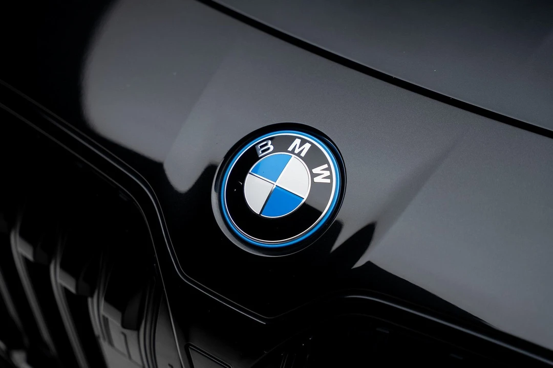 2023 BMW G70 7 Series - Image 12 of 21