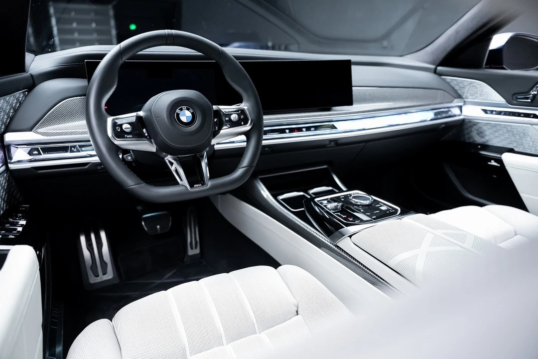 2023 BMW G70 7 Series - Image 2 of 12