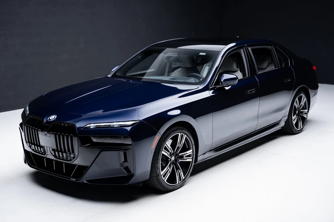 2023 BMW G70 7 Series - Image 6 of 12