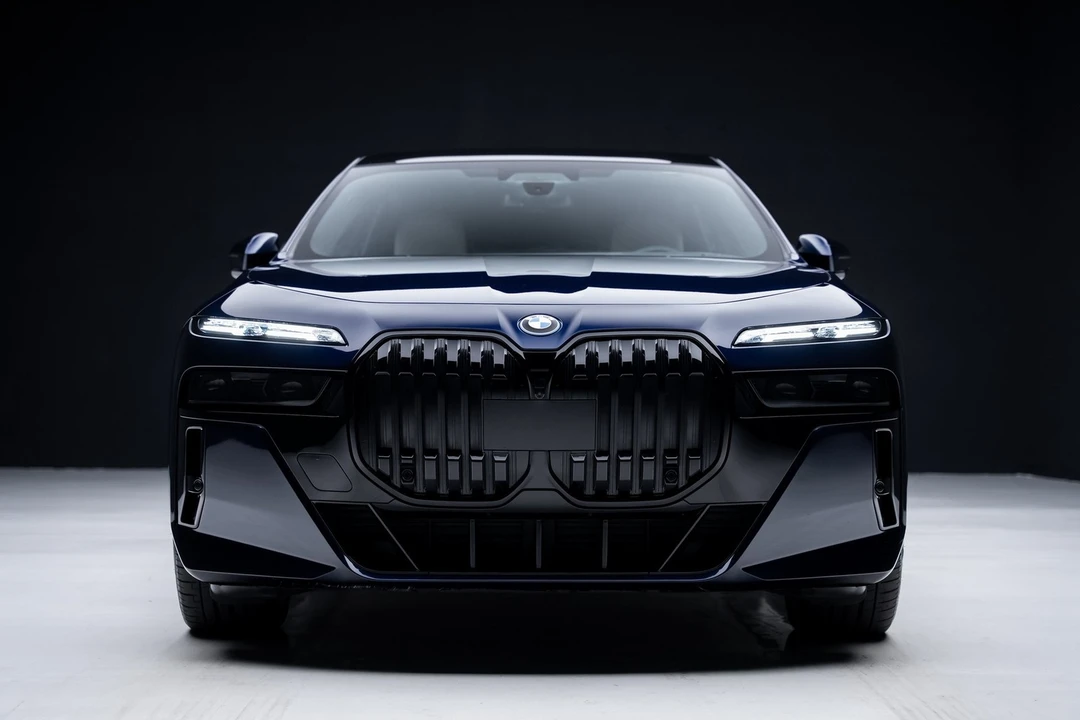 2023 BMW G70 7 Series - Image 9 of 12