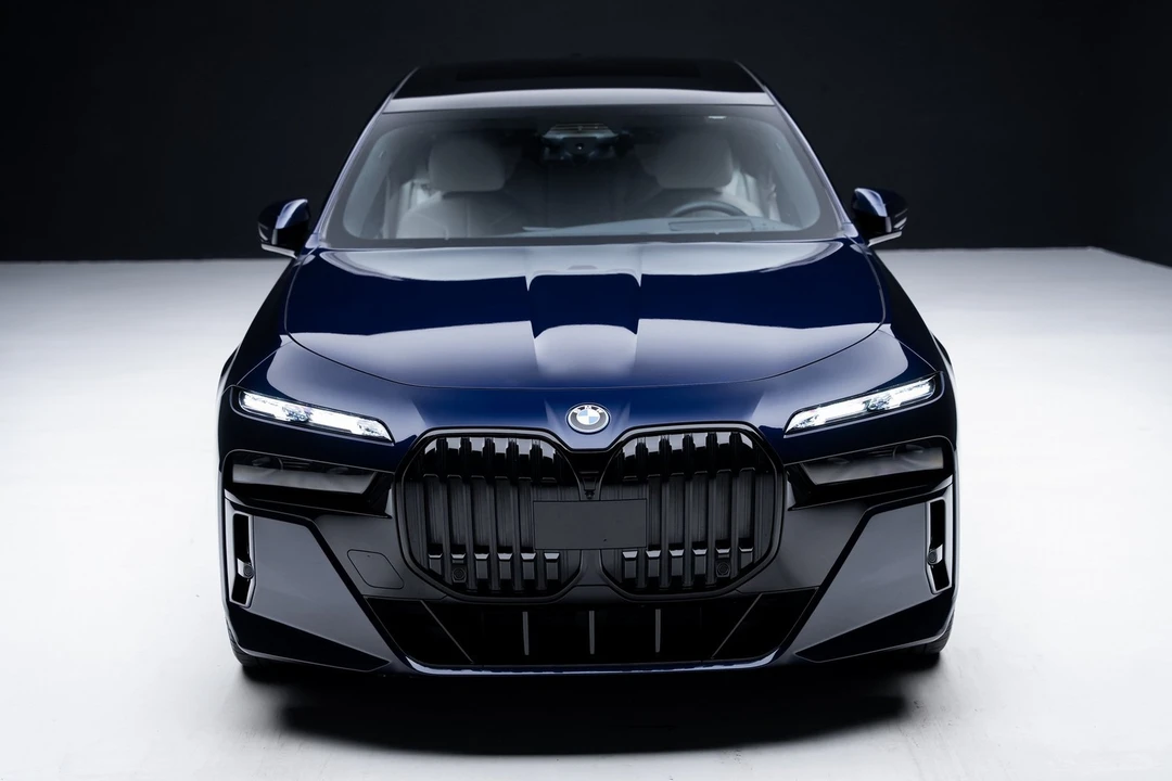 2023 BMW G70 7 Series - Image 7 of 12