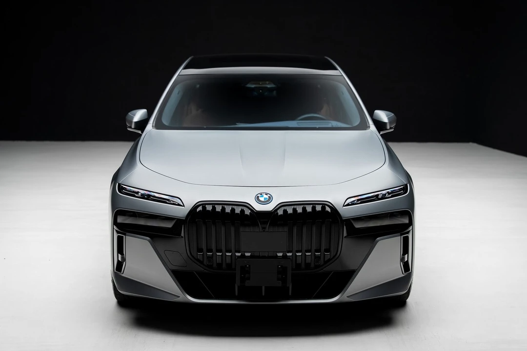 2023 BMW G70 7 Series - Image 5 of 21