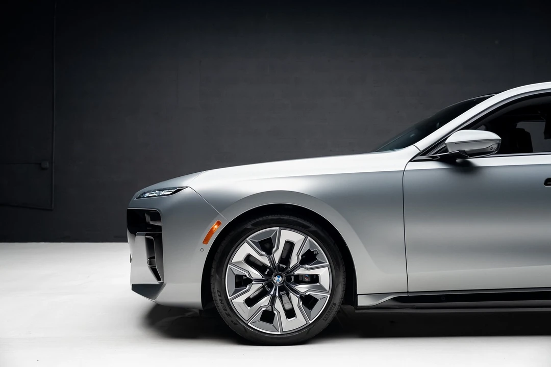 2023 BMW G70 7 Series - Image 17 of 21