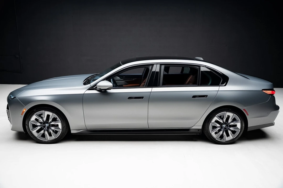 2023 BMW G70 7 Series - Image 15 of 21