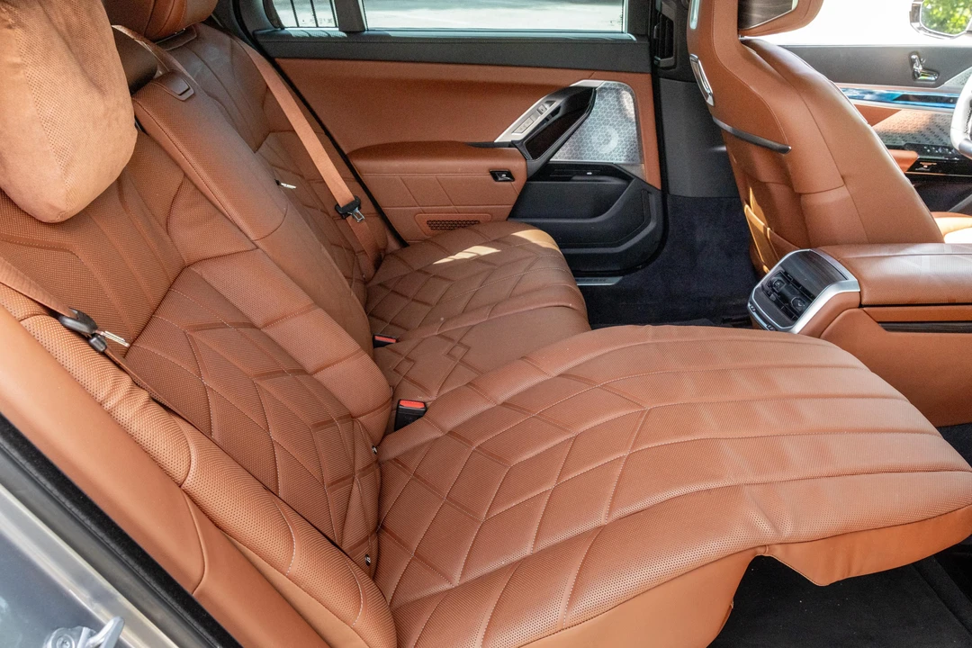 2023 BMW G70 7 Series - Image 29 of 31