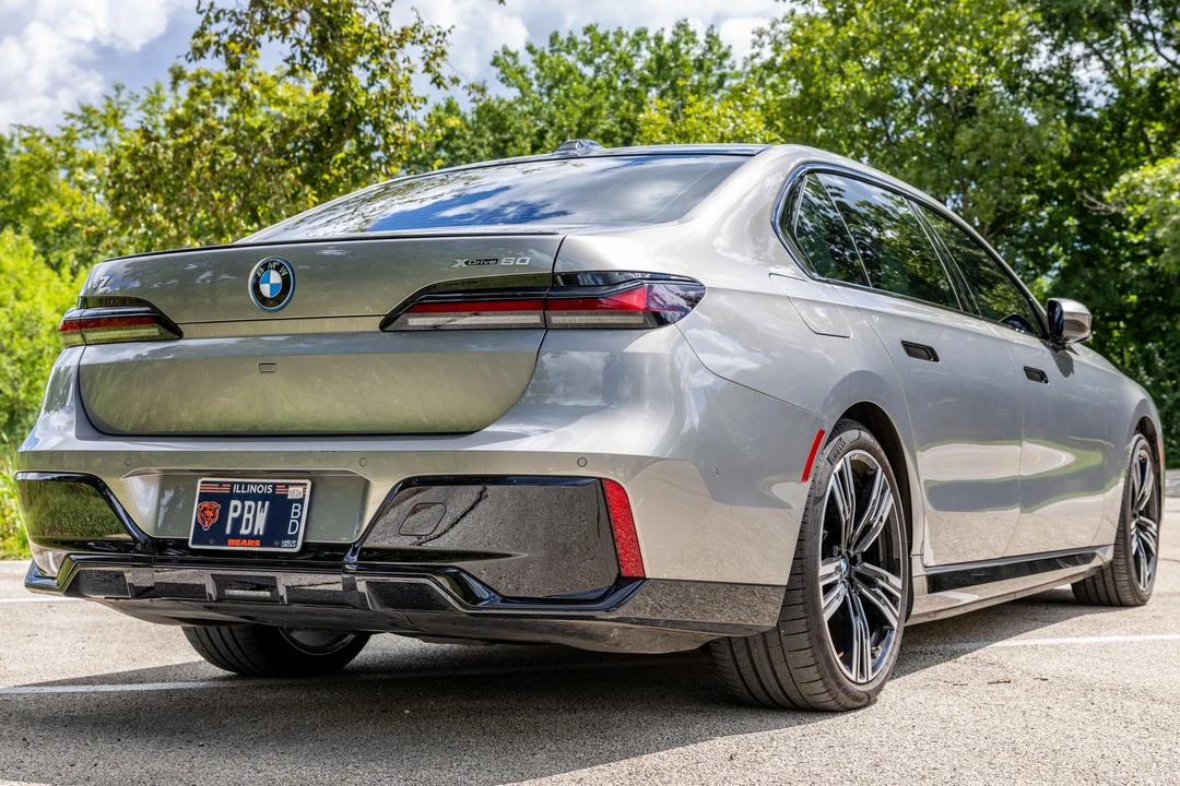 2023 BMW G70 7 Series - Image 10 of 31