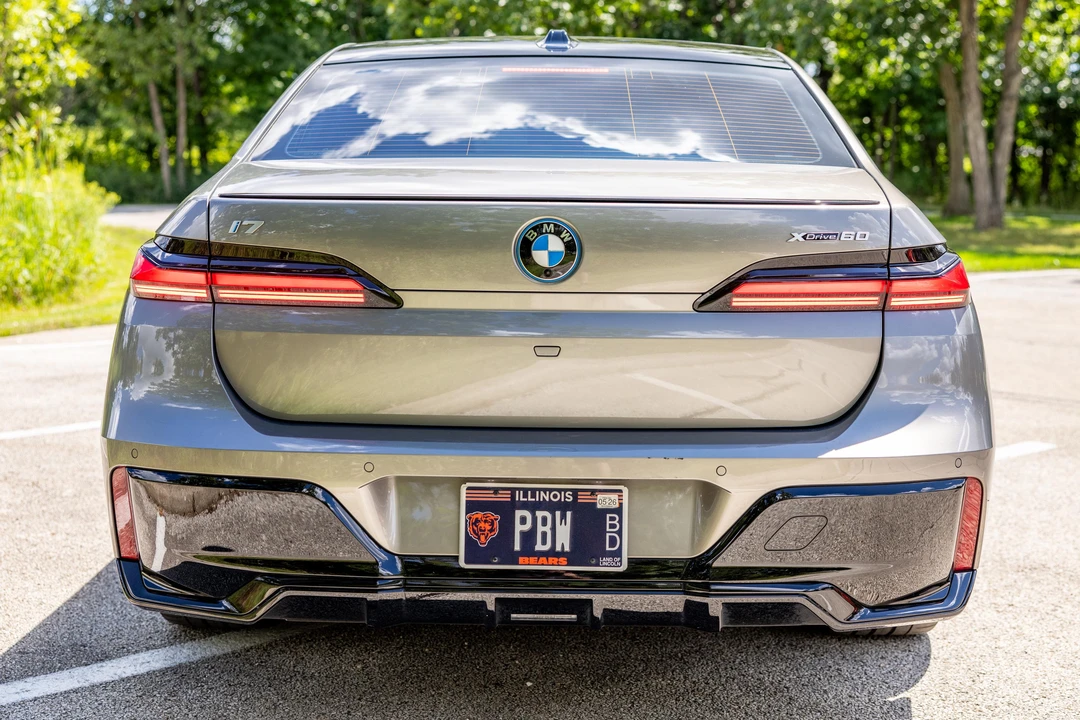 2023 BMW G70 7 Series - Image 9 of 31