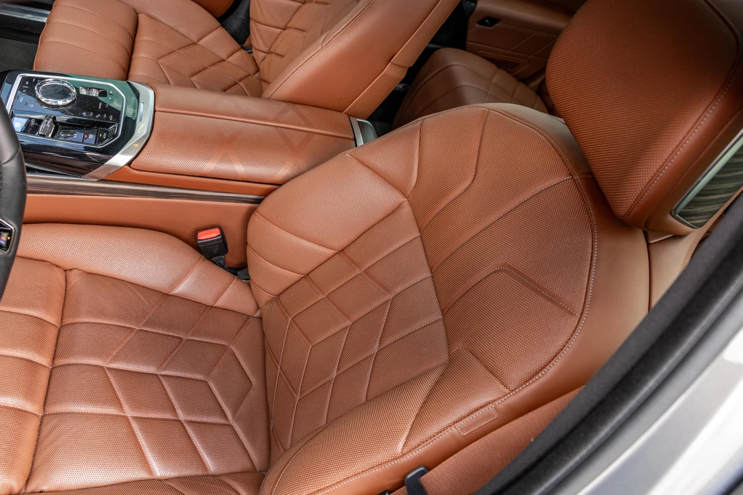 2023 BMW G70 7 Series - Image 31 of 31
