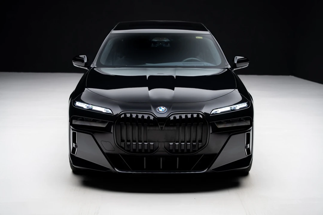 2023 BMW G70 7 Series - Image 6 of 12
