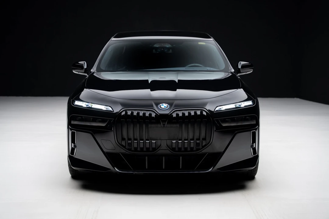 2023 BMW G70 7 Series - Image 7 of 12