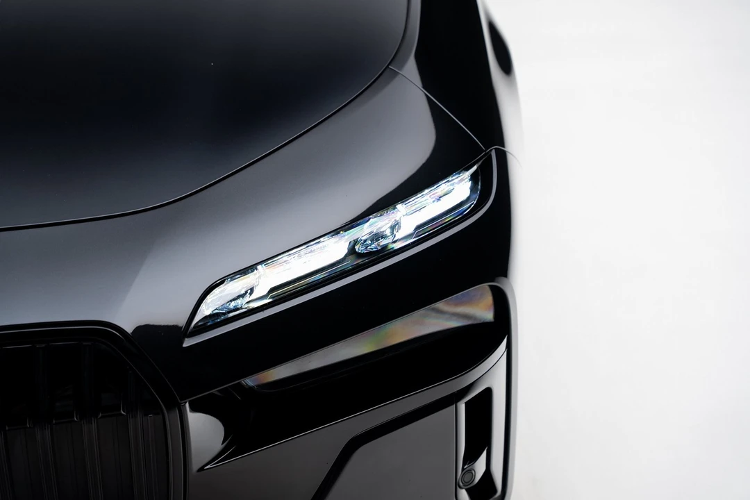 2023 BMW G70 7 Series - Image 10 of 21