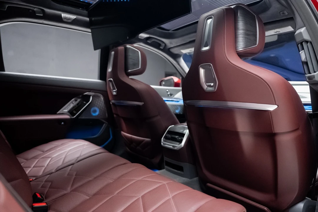 2023 BMW G70 7 Series - Image 3 of 21