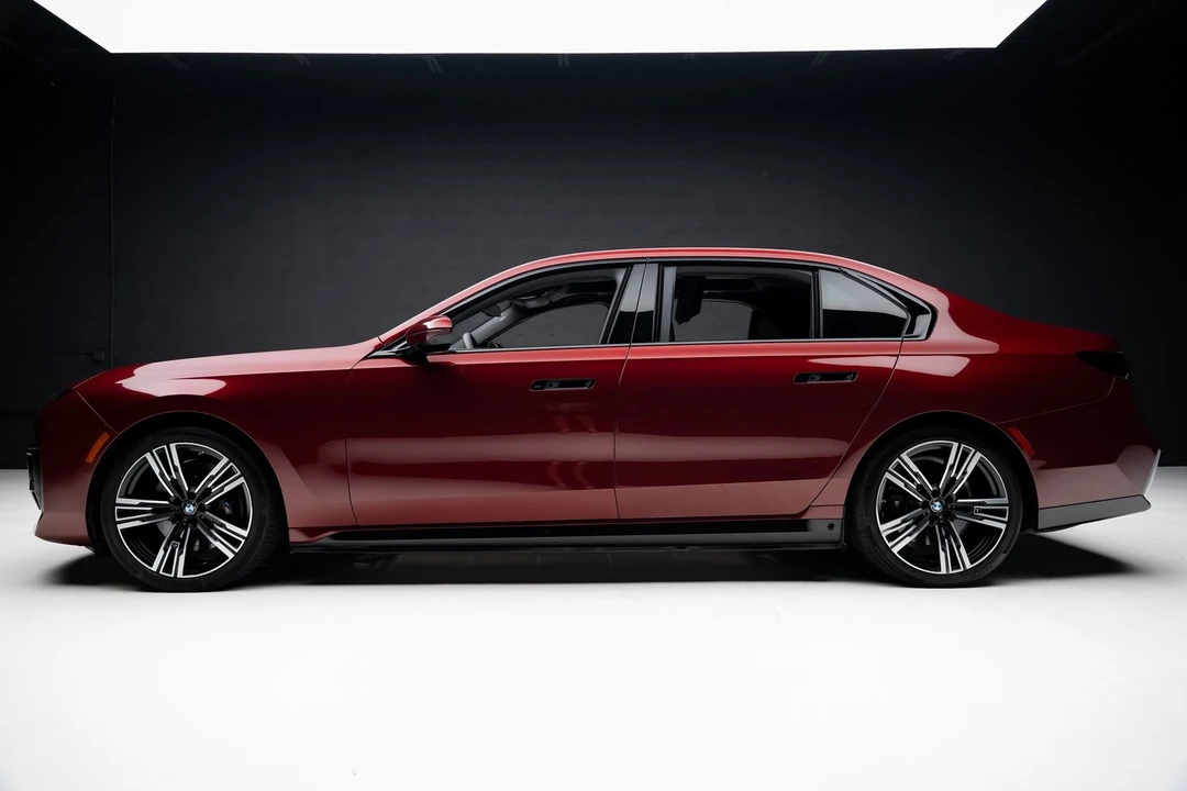 2023 BMW G70 7 Series - Image 15 of 21