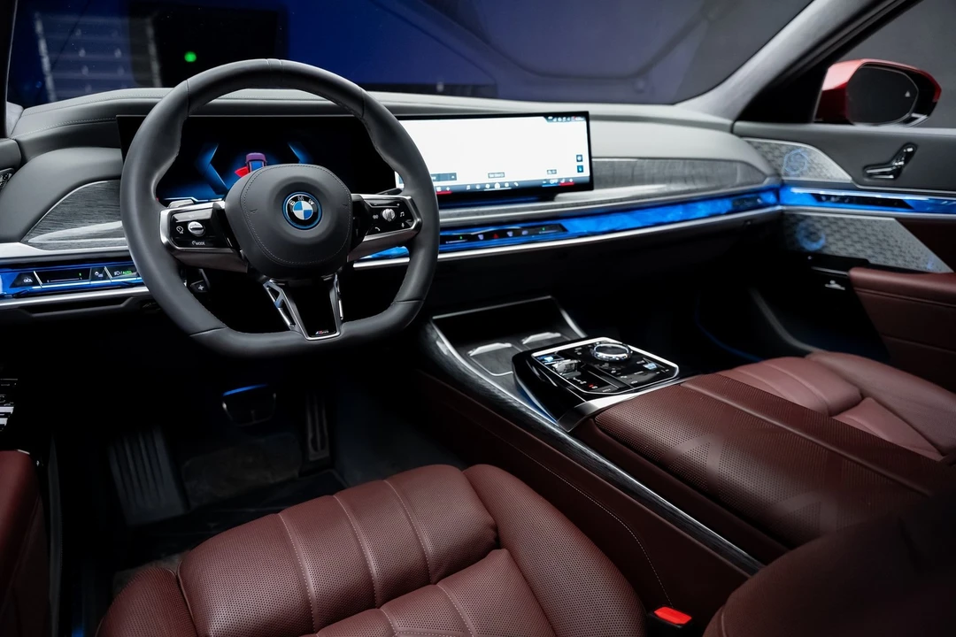 2023 BMW G70 7 Series - Image 2 of 21