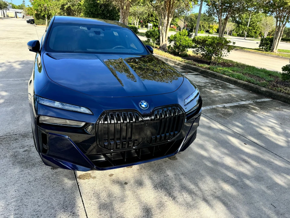 2023 BMW G70 7 Series - Image 25 of 31