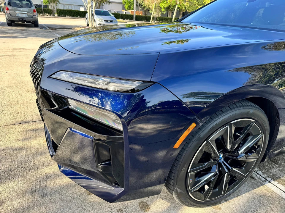2023 BMW G70 7 Series - Image 27 of 31