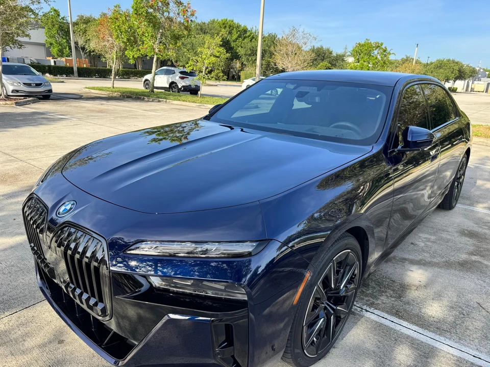 2023 BMW G70 7 Series - Image 12 of 31