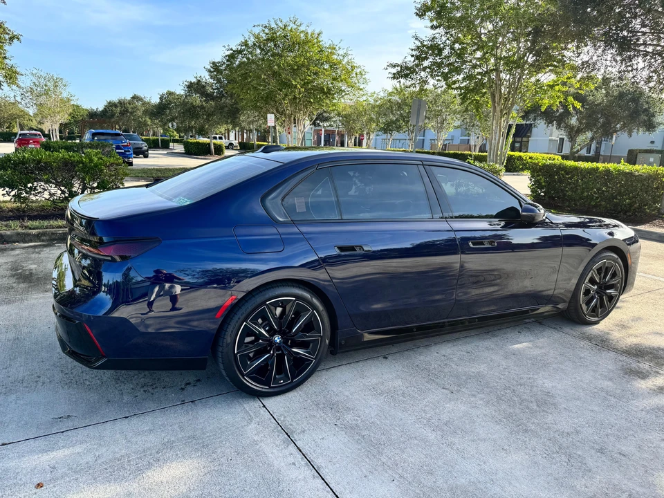 2023 BMW G70 7 Series - Image 21 of 31