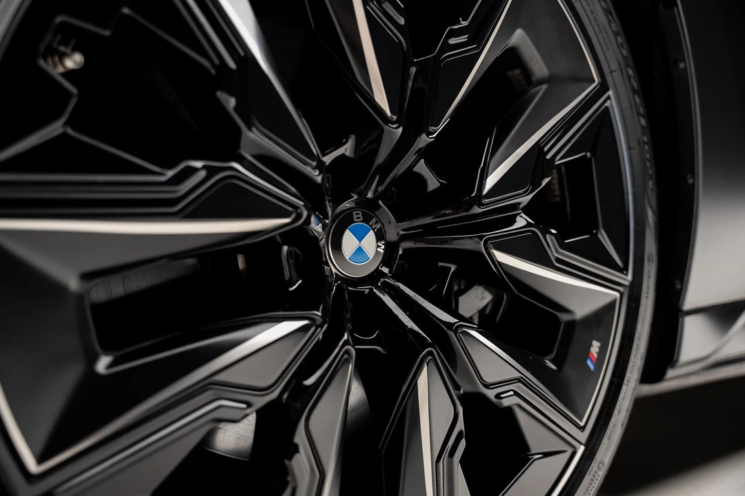 2023 BMW G70 7 Series - Image 21 of 21