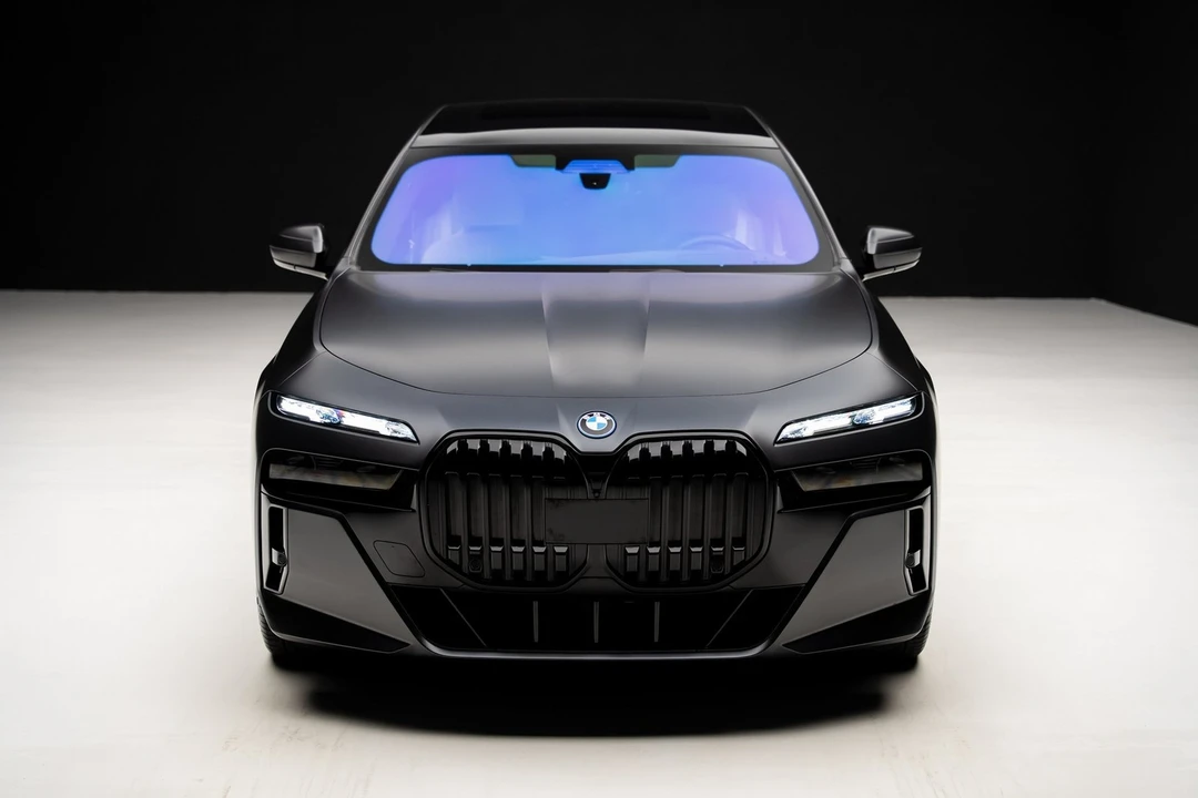 2023 BMW G70 7 Series - Image 5 of 12