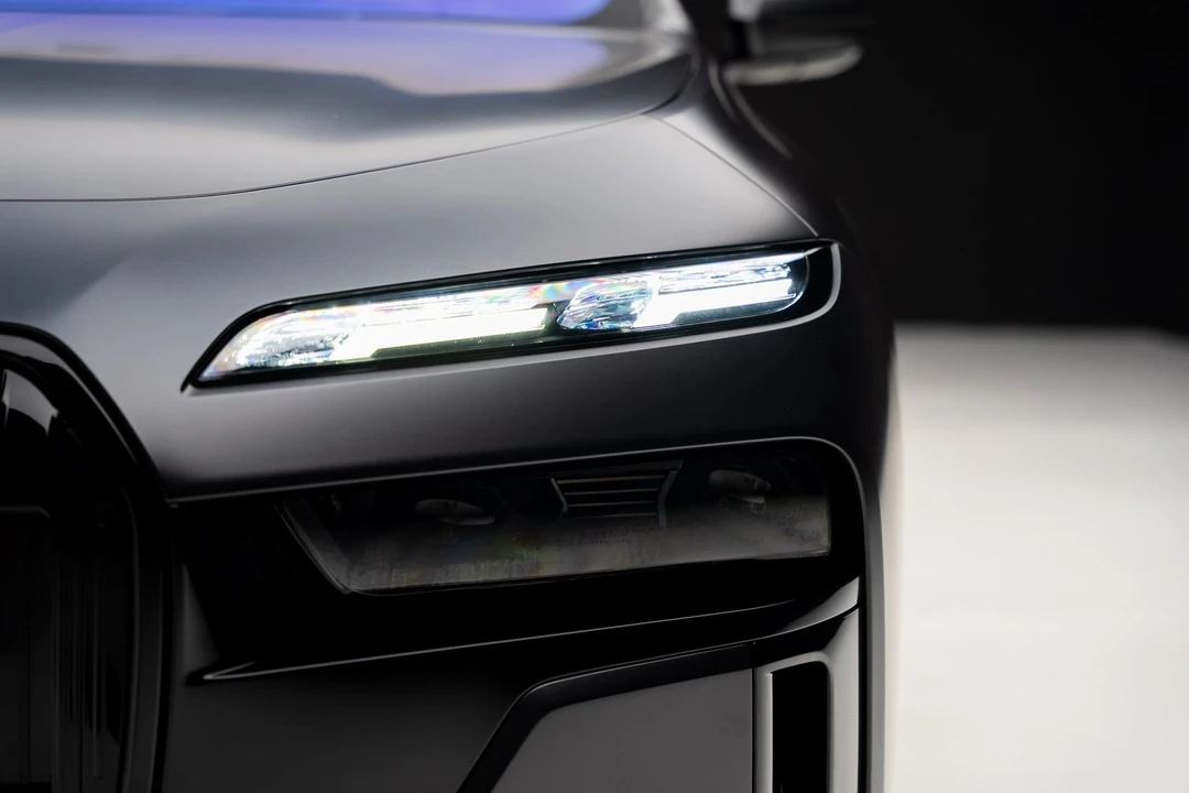 2023 BMW G70 7 Series - Image 9 of 12