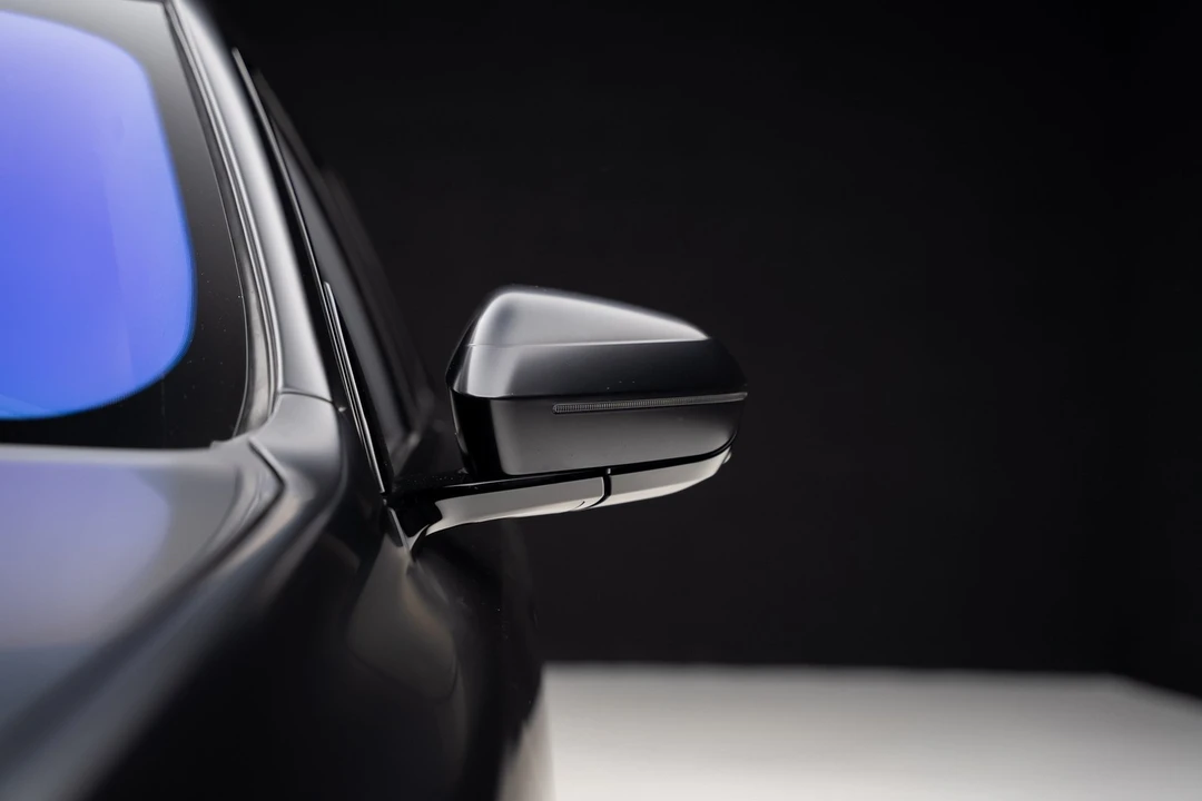 2023 BMW G70 7 Series - Image 14 of 21